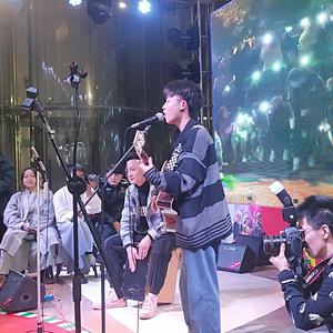 男生肌肌涌女生肌肌视频
